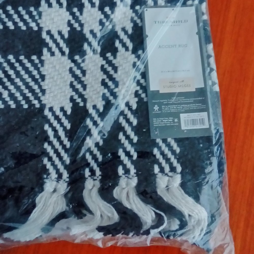Threshold Studio McGee 2'1"x3'2" Indoor Outdoor Scatter Plaid Rug New With Tag - Picture 7 of 7